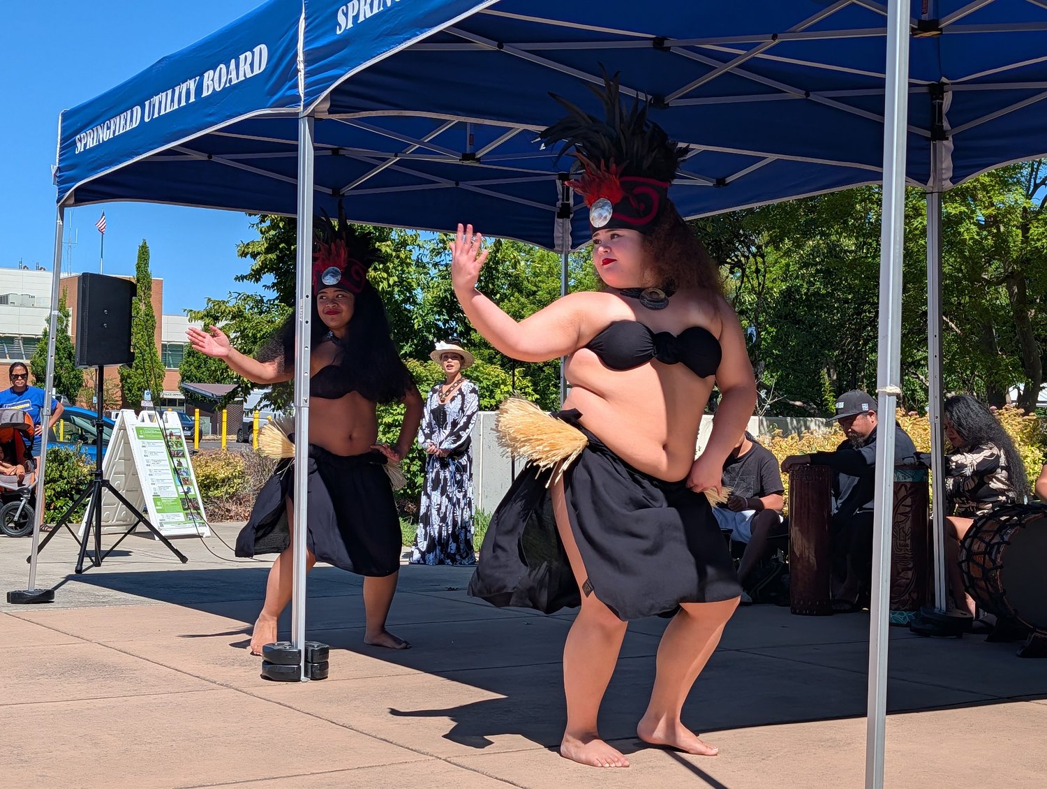 Community celebrates Tahitian culture during Springfield library event