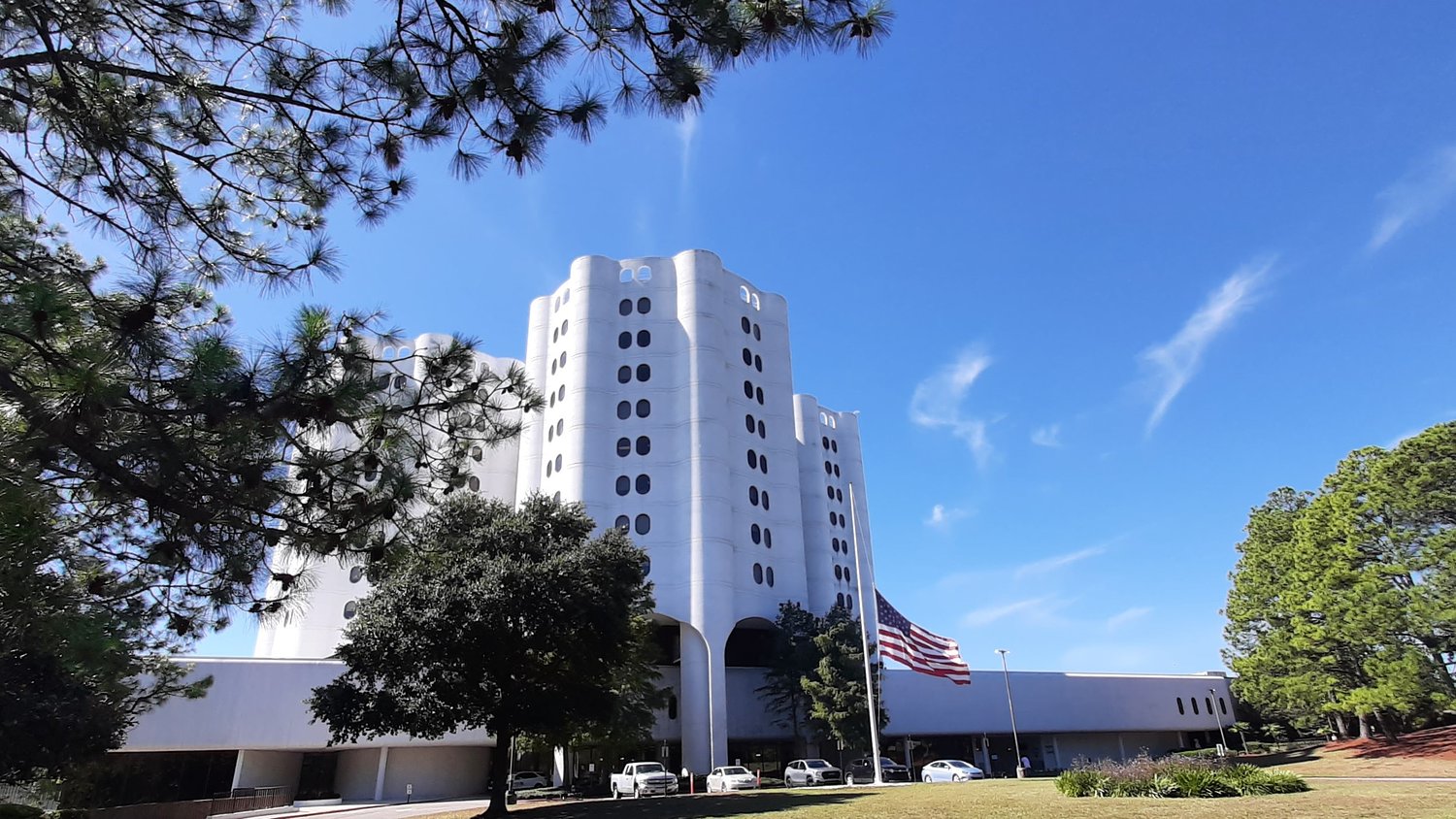 Mobile hospital sets date for end of labor and delivery services