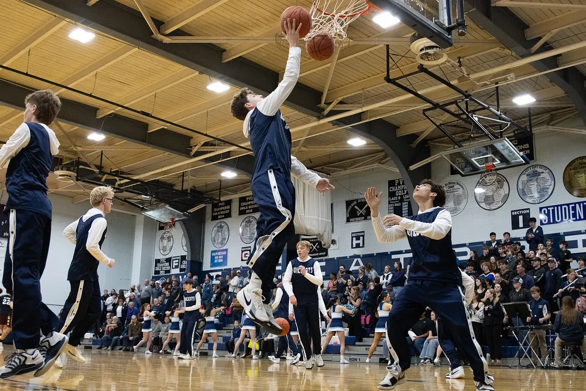 Experience one of Maine's best basketball rivalries through photos