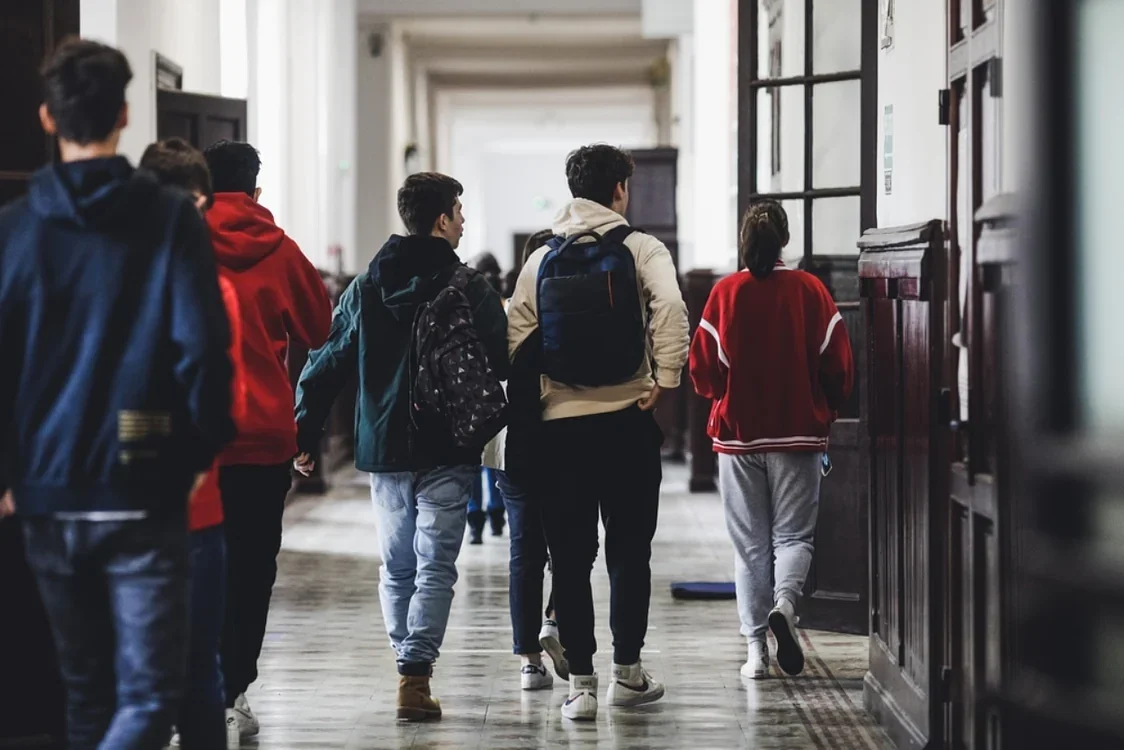 Ministerul Educației schimbă regulile jocului: notele vor fi date după criterii clare, nu după simpatii