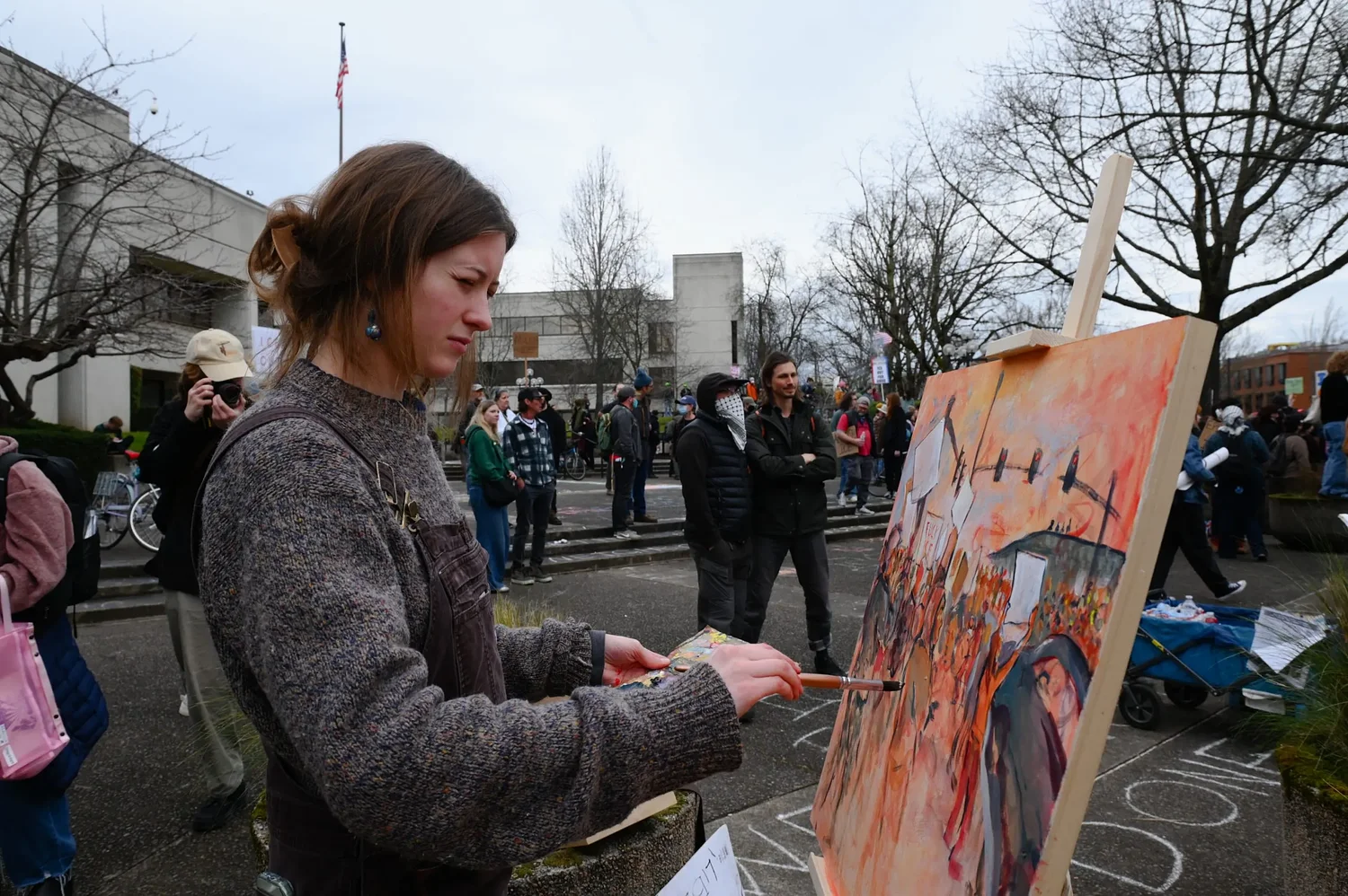 Eugene artist documents federal building protest with live painting