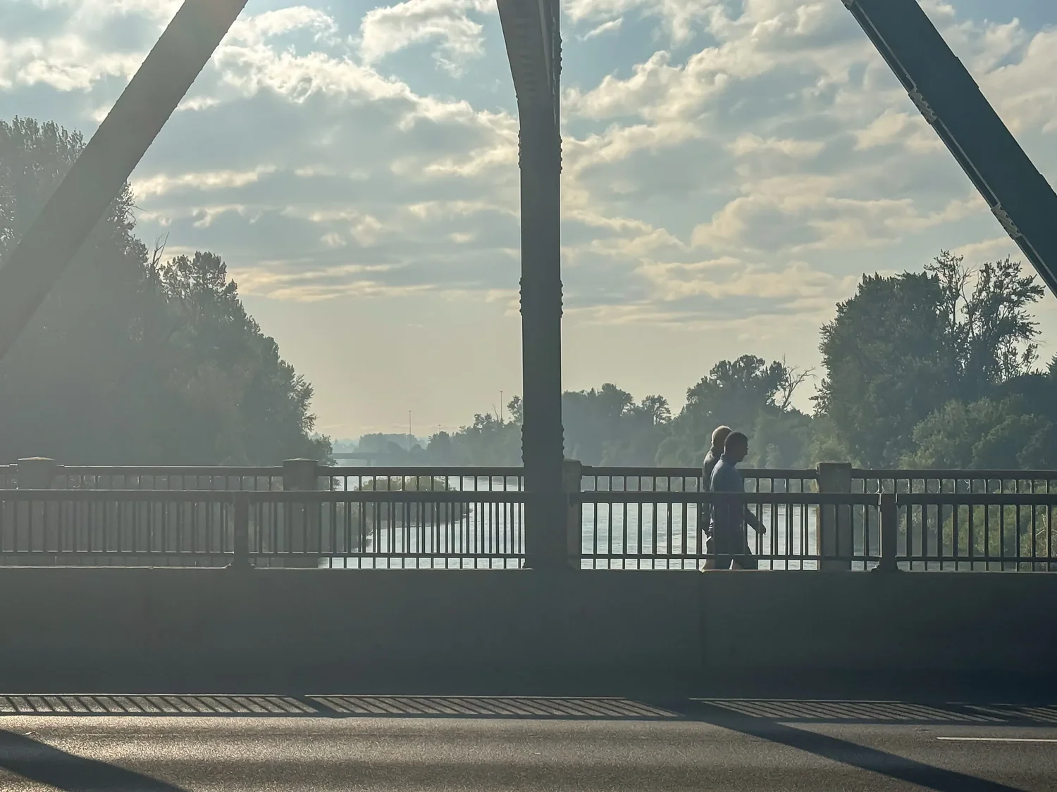 Wildfire smoke prompts air quality advisory for eastern Lane County