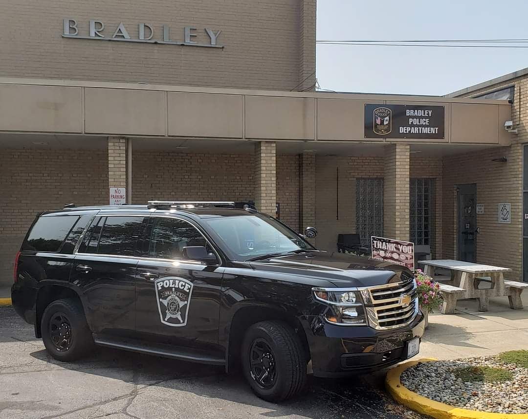 Bradley police arrest Kankakee woman for battery to officers