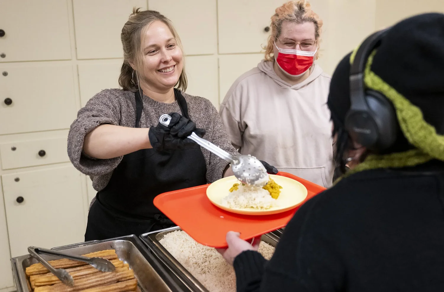 Niki Lankowski prepares to lead Manna Community Kitchen as new director