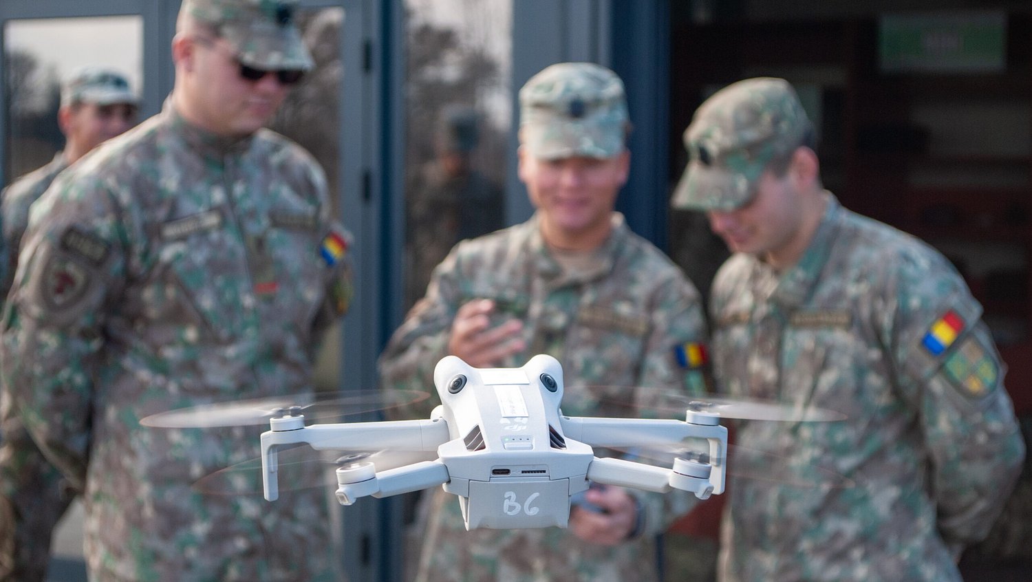 Cei mai buni IT-iști și militari se întâlnesc la Sibiu pentru a crea tehnologia apărării de mâine