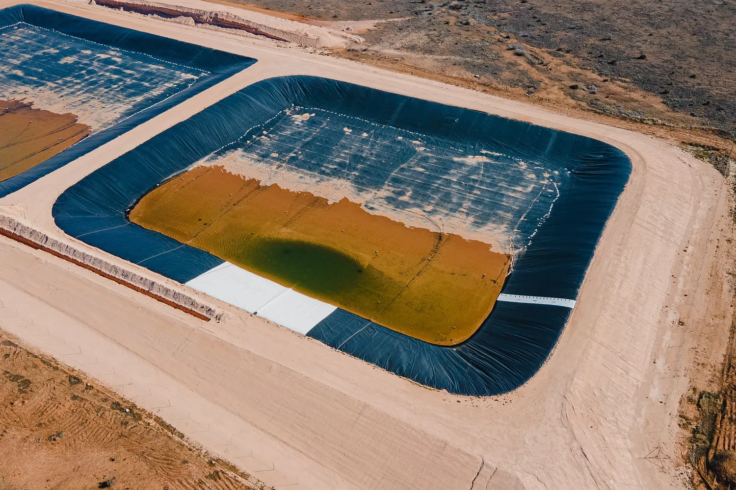 Texas agency to set rules for using treated fracking wastewater on farmland