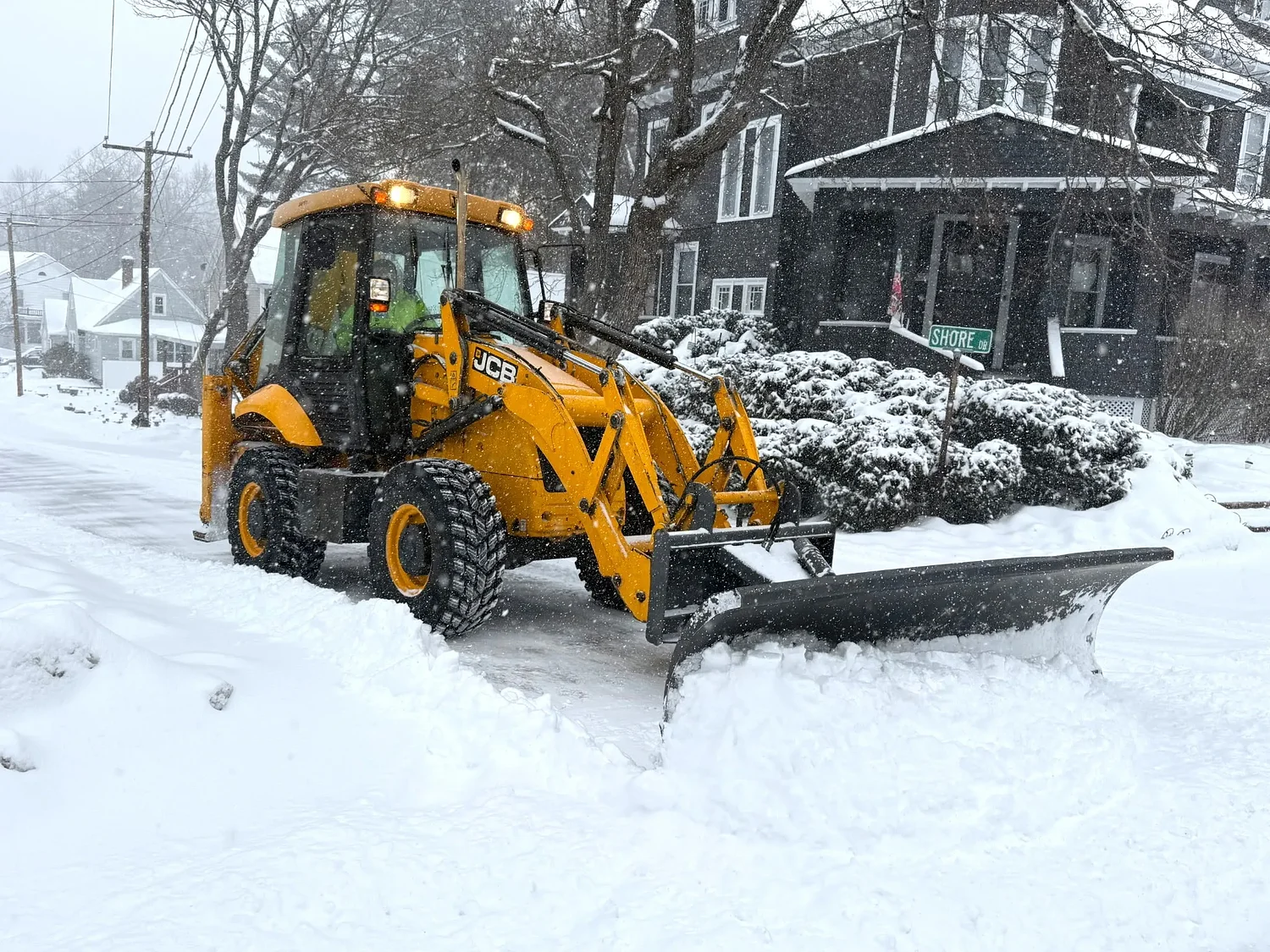 Athol DPW crews maintain roads during Sunday’s snow storm