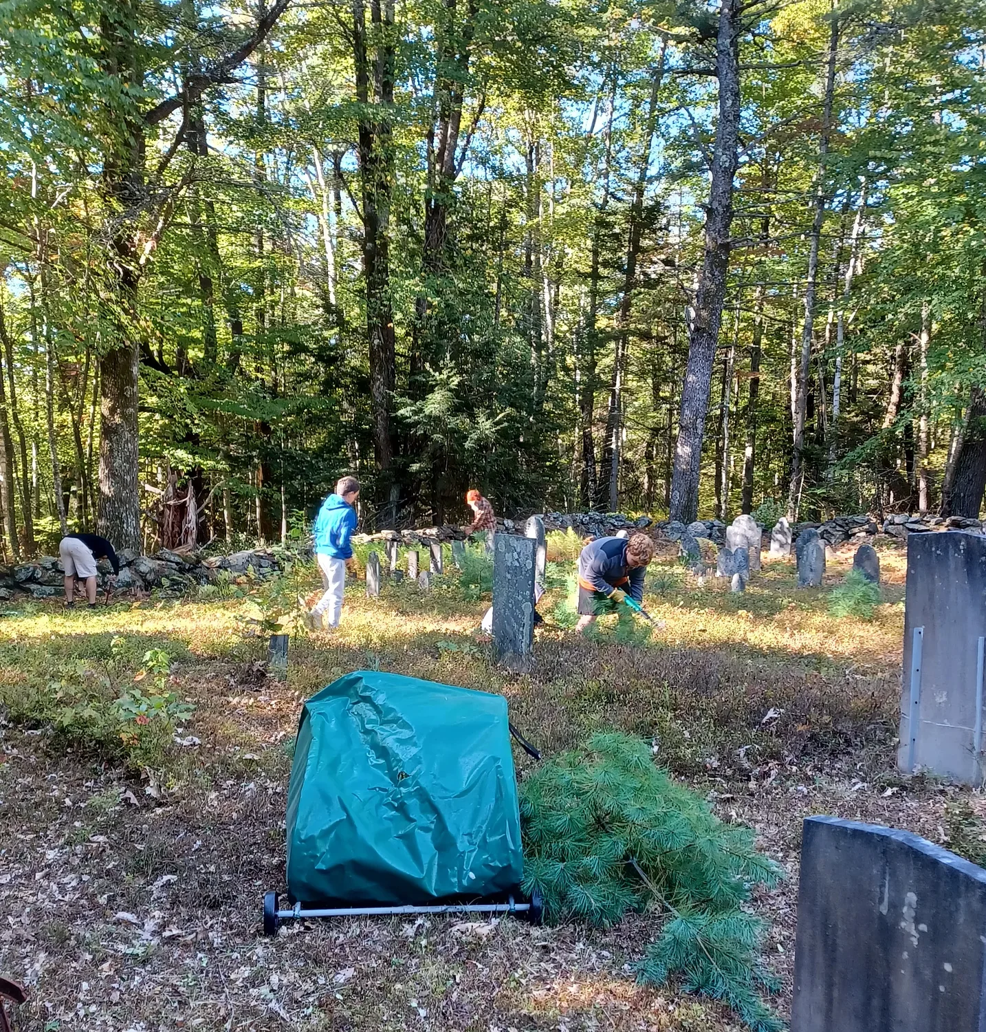 Sharon residents and scouts unite for cemetery cleanup