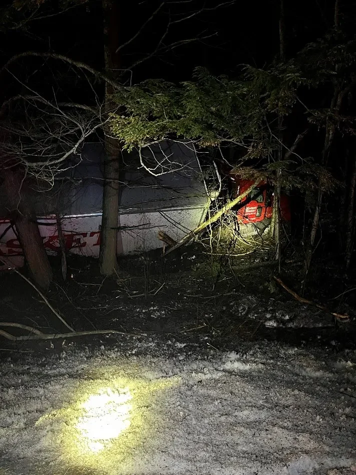 Allenstown man injured in I-93 tractor-trailer crash