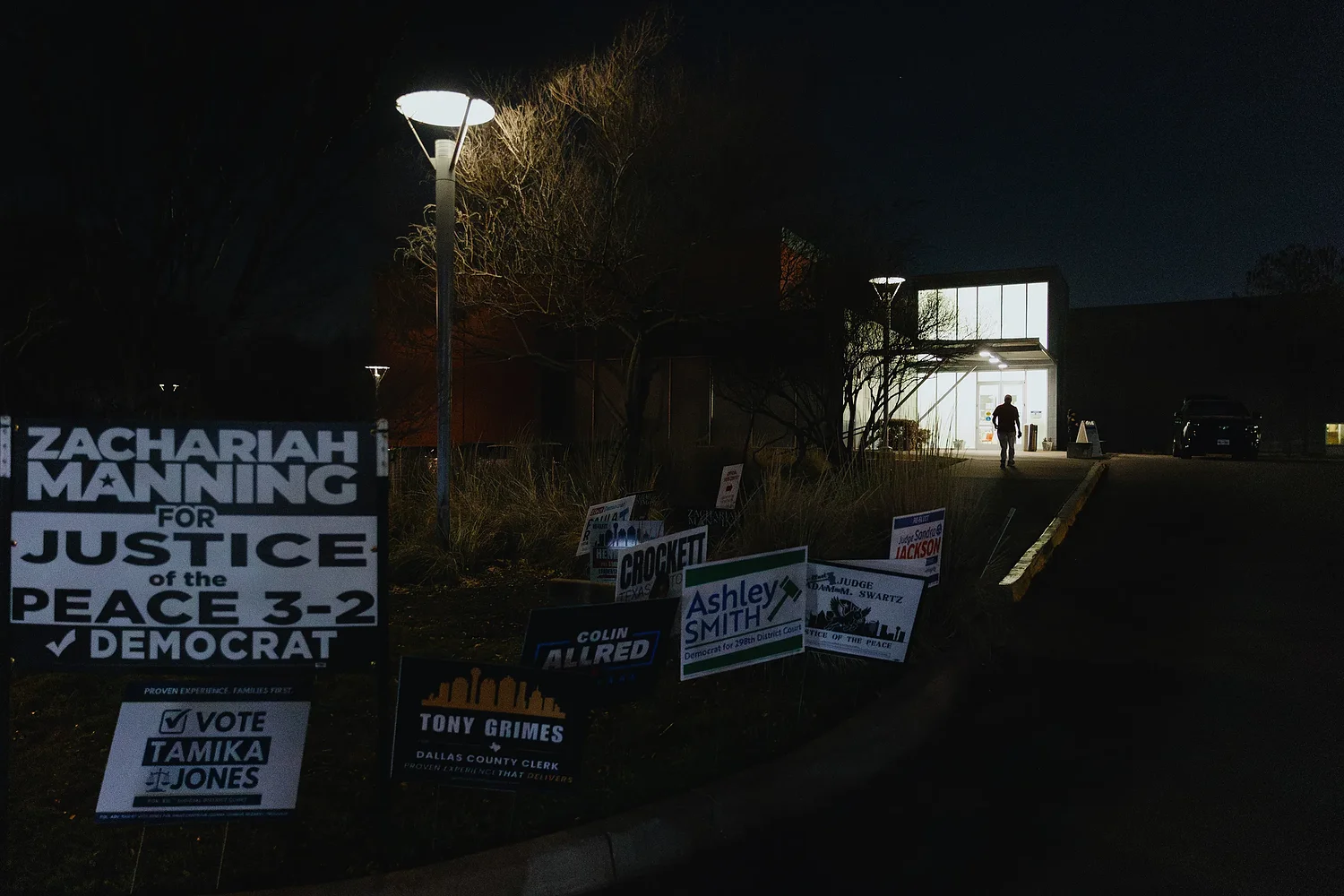 In Dallas County, frustration and confusion after GOP forces switch to precinct-based voting