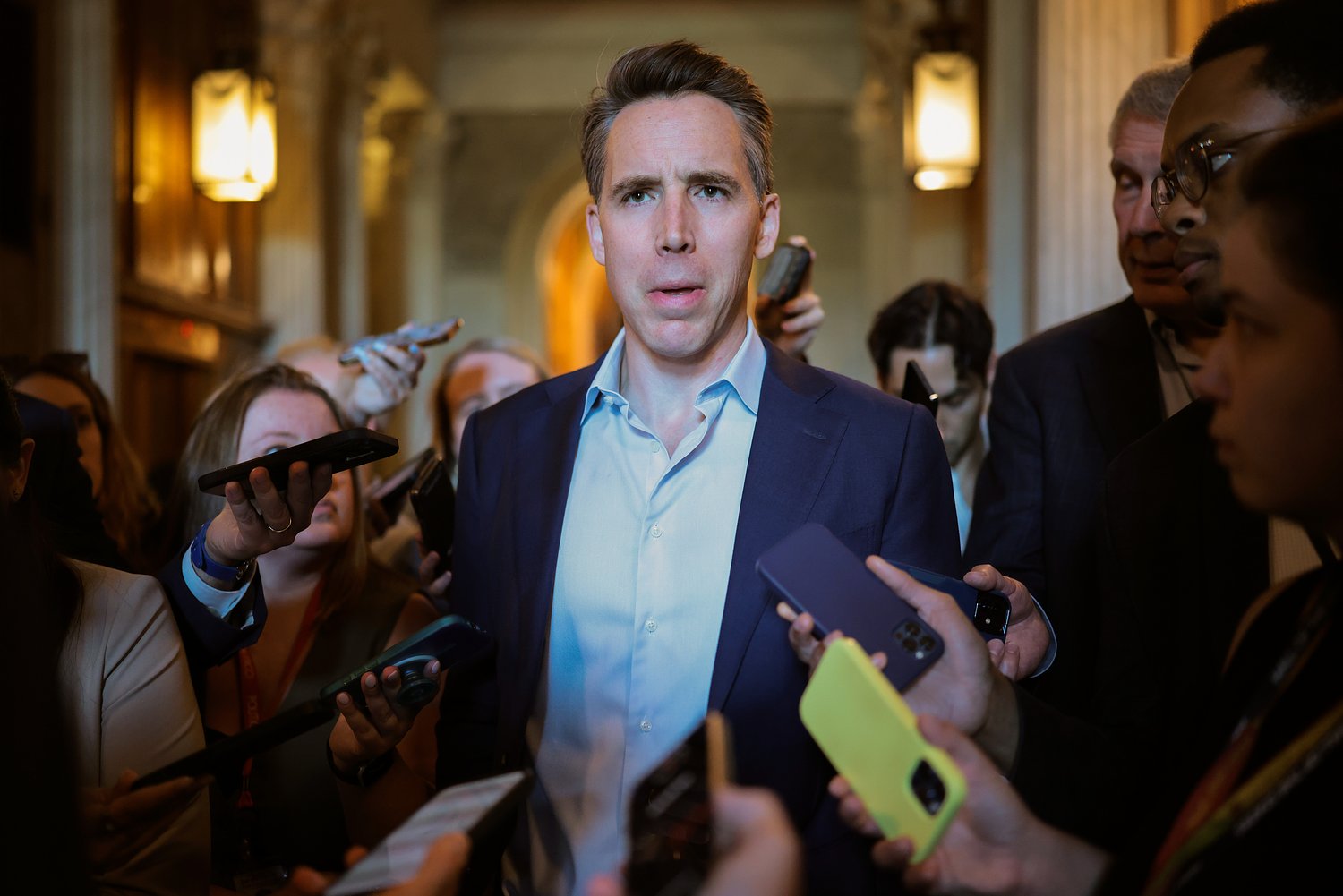 GOP senators draw parallel between right-wing embrace of Tucker Carlson and left-wing antisemitism