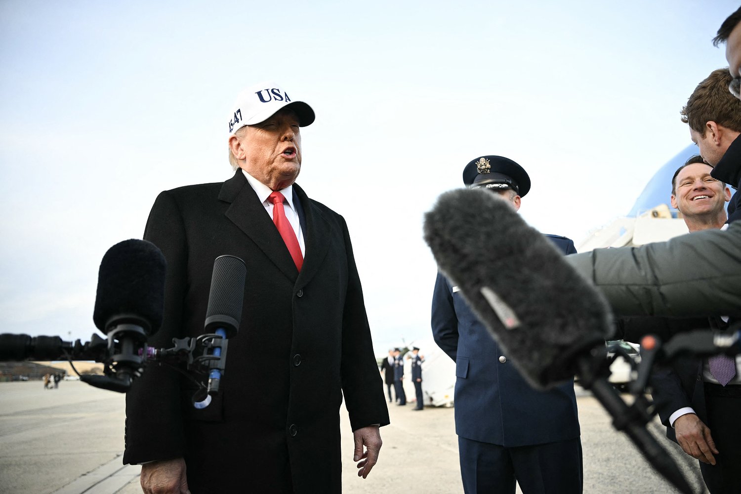 Trump to Iranian protesters: 'Help is on its way'