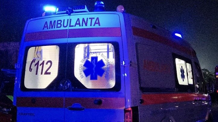 Accident pe Bulevardul Victoriei: tânără lovită în timp ce traversa strada