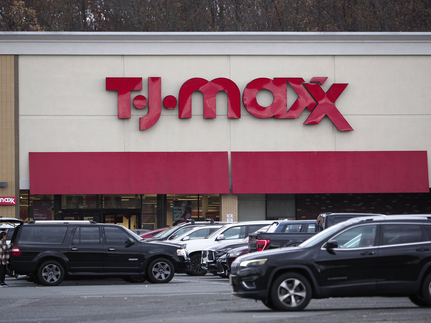 N.J. mom left baby, dog in hot car while she shopped