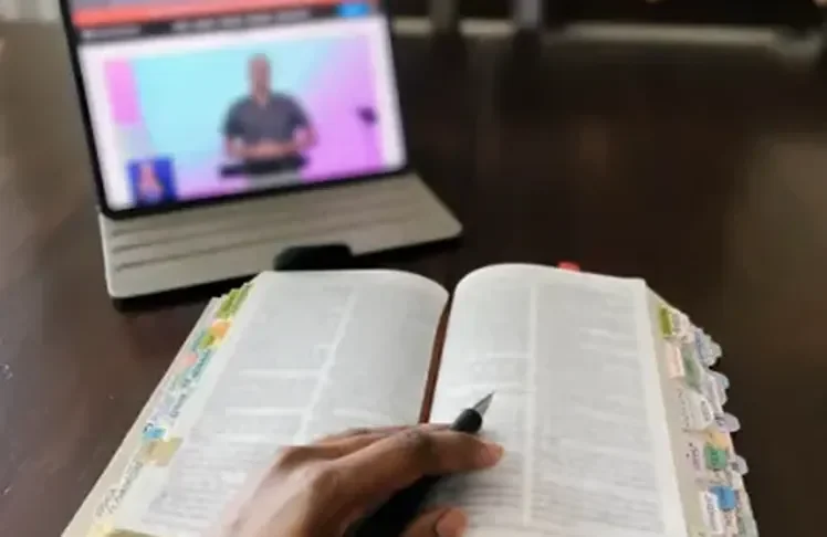 Faith Without Screens? Churches Reconsider Livestream Worship