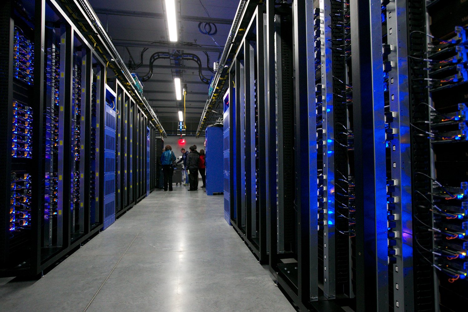 Data centers will receive $450 million in Oregon tax breaks this year. Does anybody think that’s a good idea?