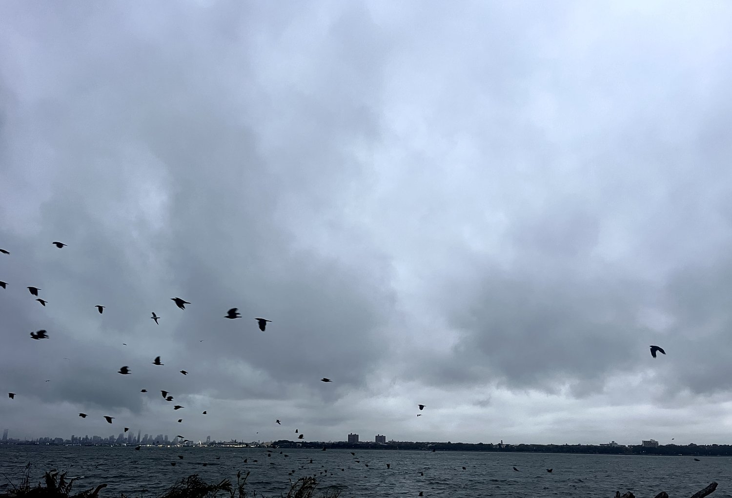 N.Y. weather: Thunderstorms threaten NYC throughout Sunday afternoon, evening