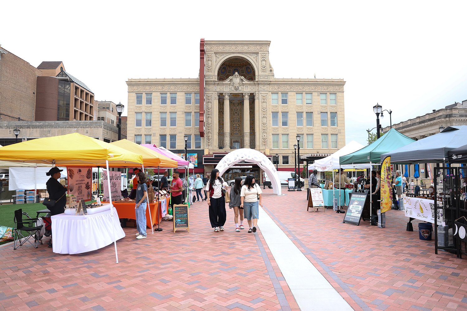 Joliet still getting to know its new City Square as city holds grand-opening festival
