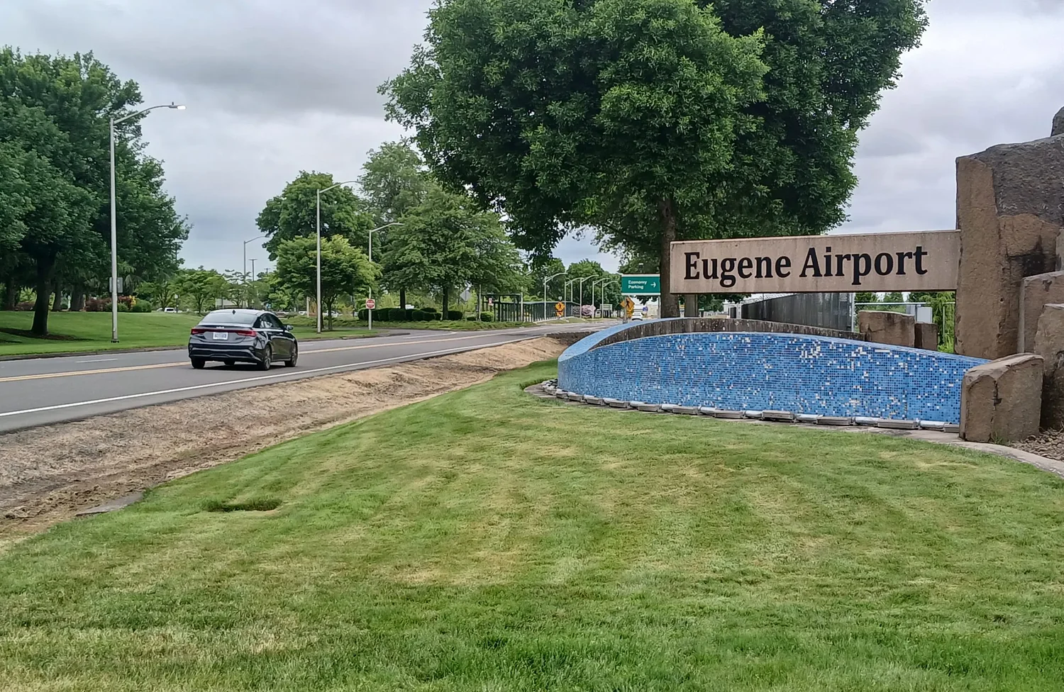 Activists plan rally to mark Avelo Airlines’ exit from Eugene