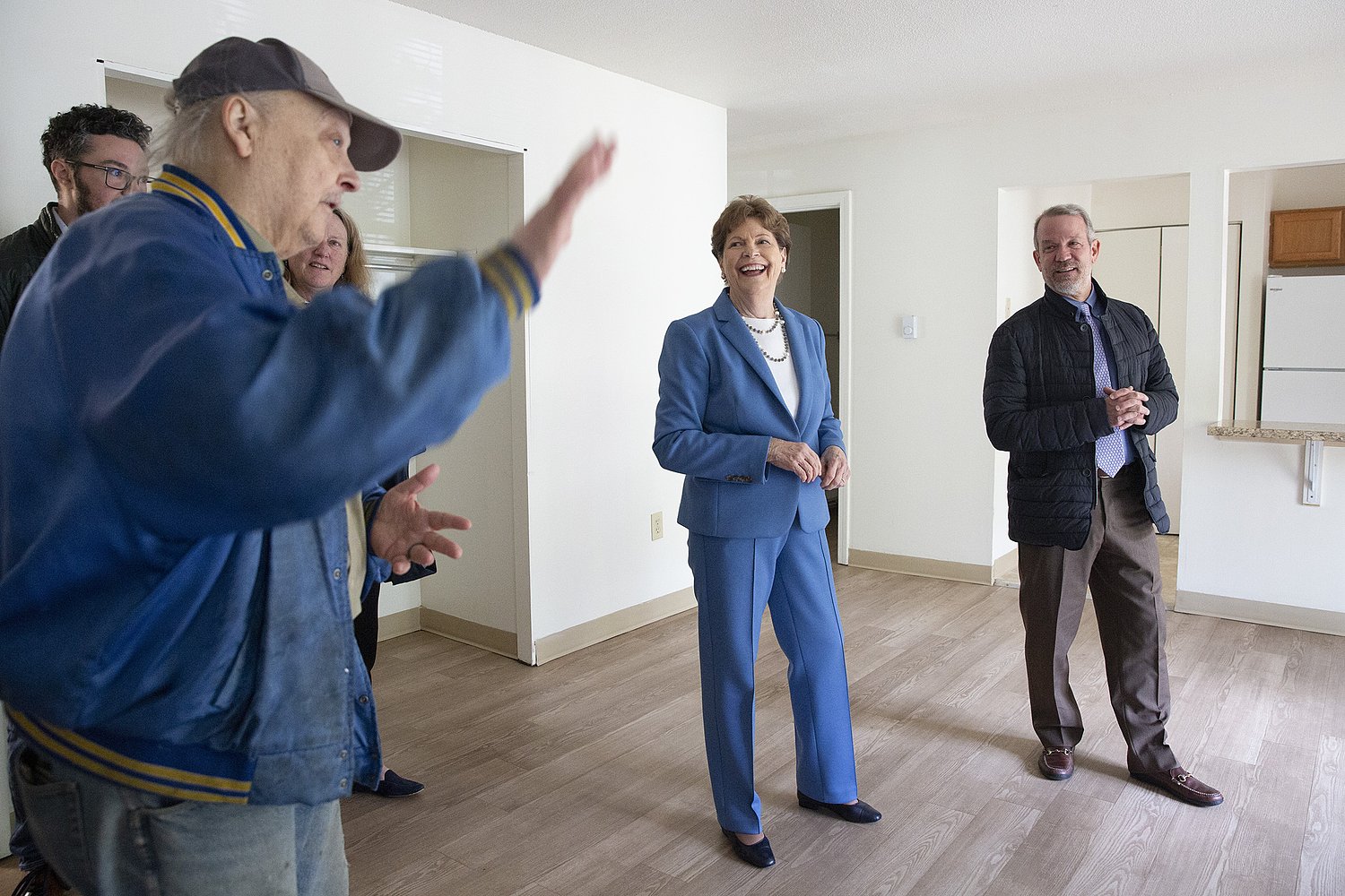In Upper Valley visit, Shaheen calls for end to war in Iran