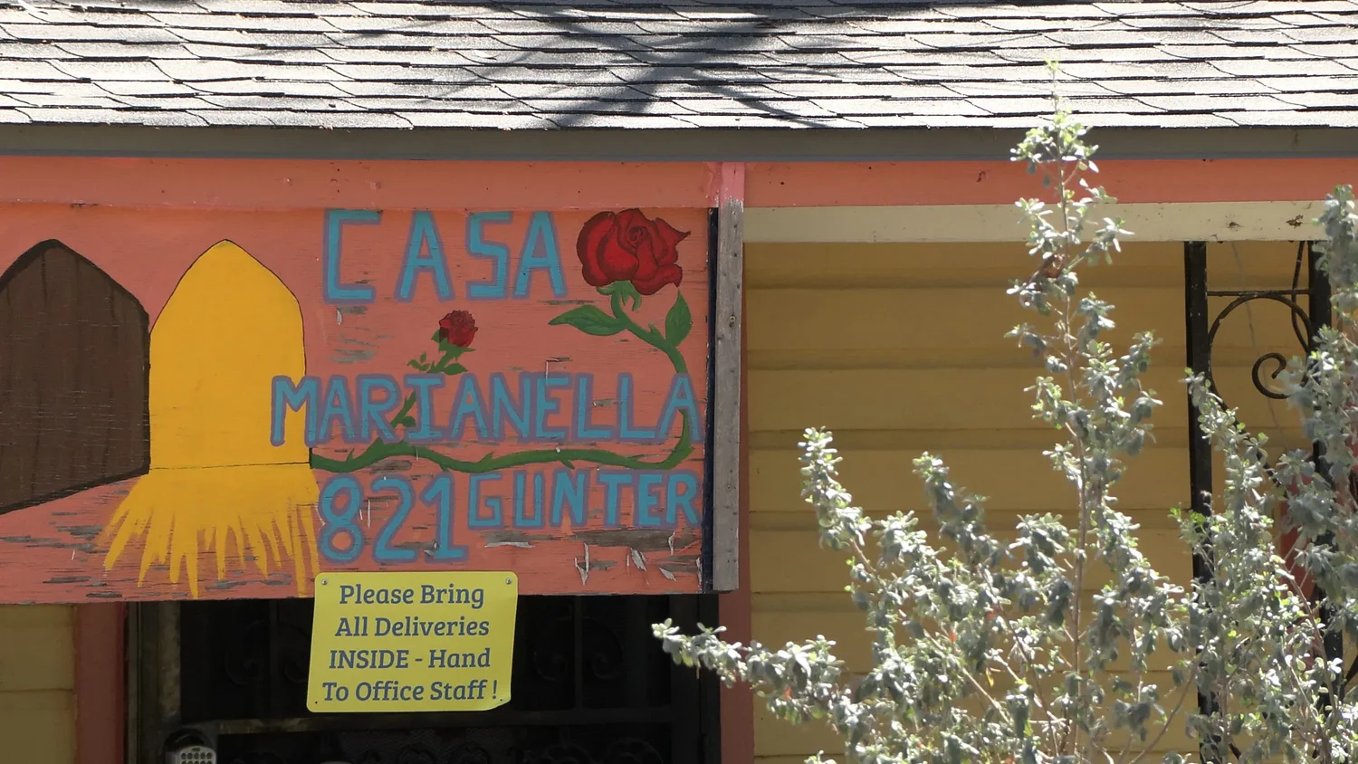 ‘It’s fear of the chaos’: As ICE activity rises, immigrants avoid seeking care in Austin