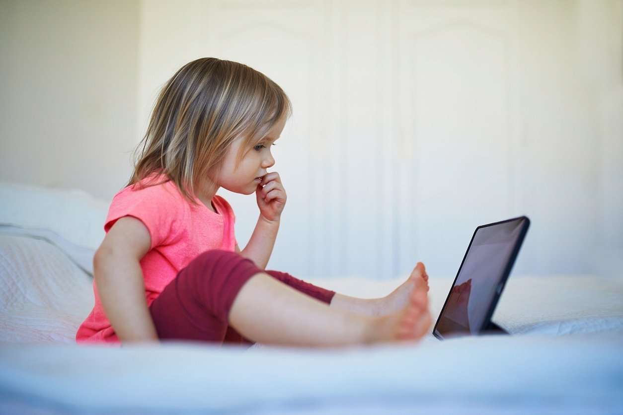 Solo screen time is a “unique peril" for young children already at risk, researchers report