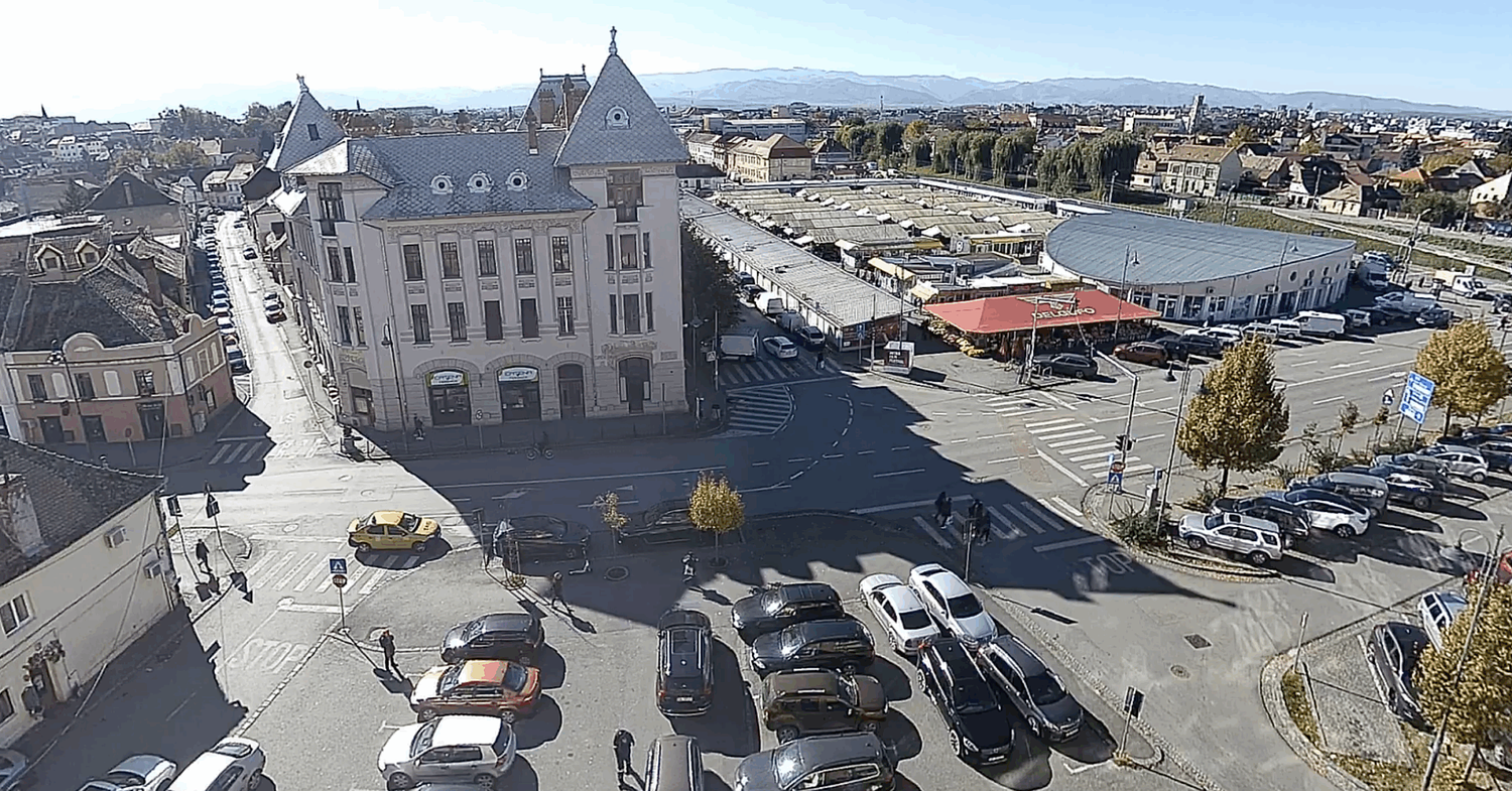 Vreme capricioasă în Transilvania: Încălzire temporară și precipitații locale