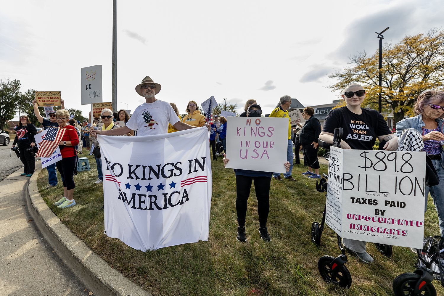 ‘Immigrants built this country’- No Kings Day protests in Joliet, Bolingbrook draw thousands