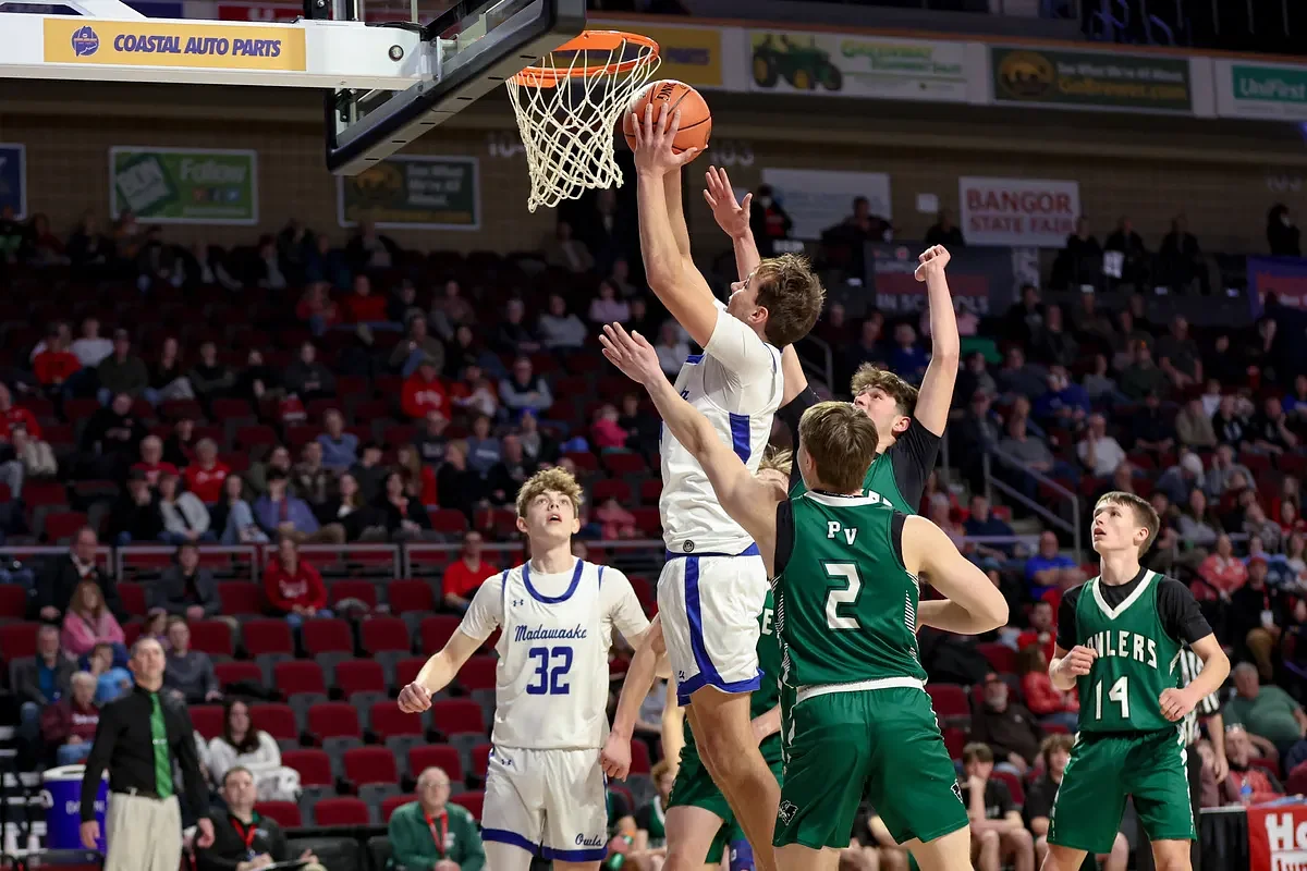 Watch the timely dunk from freshman Quinn Pelletier that helped energize Madawaska