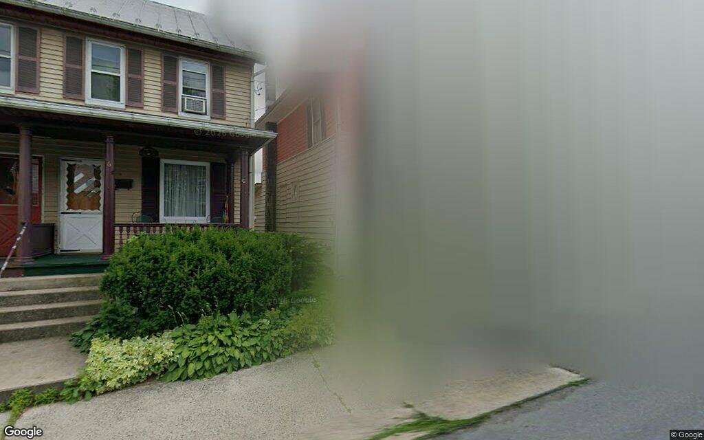 Single-family home sells in Pine Grove for $236,000