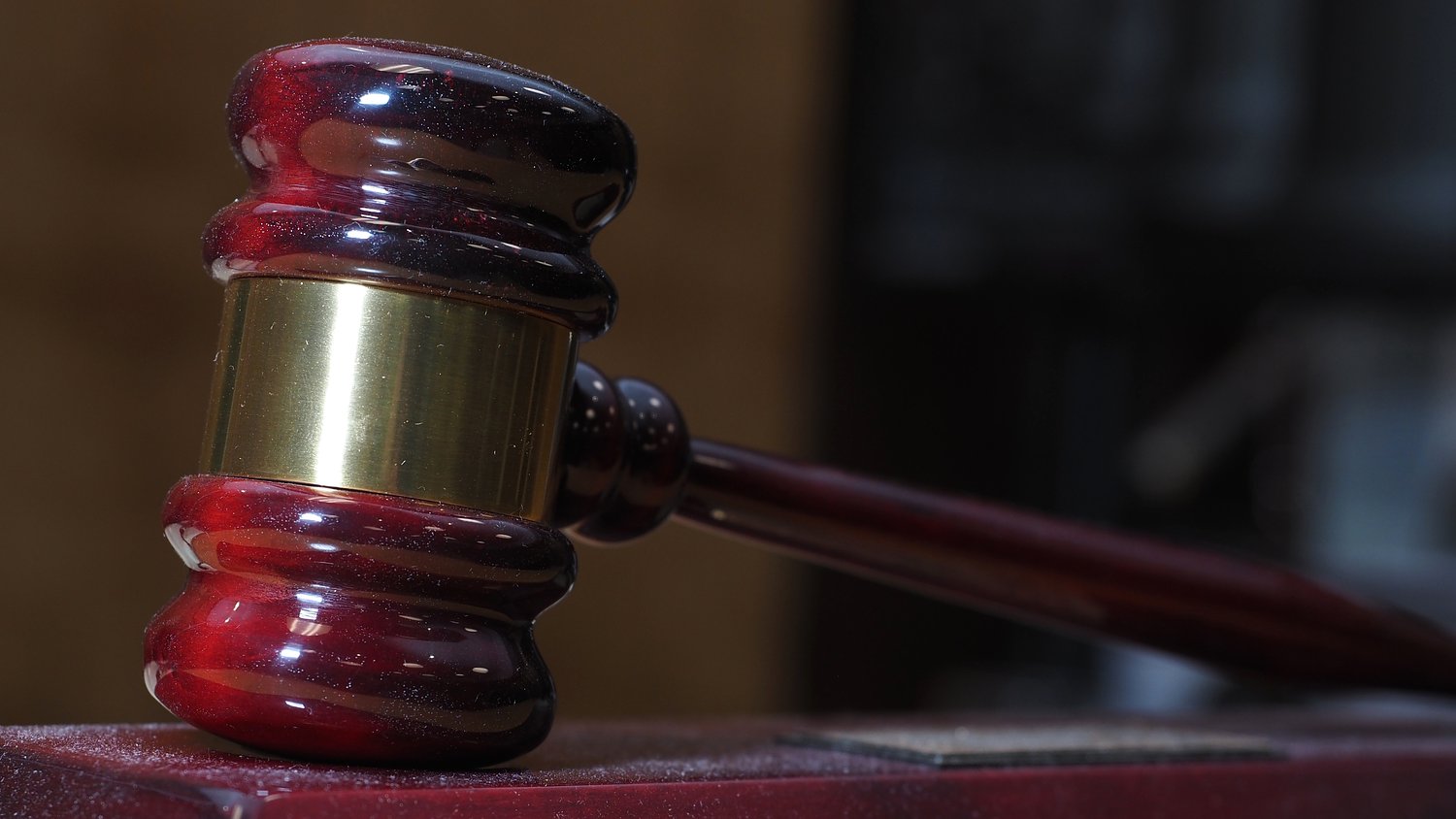 N.J. dental assistant charged with accepting bribes, smuggling drugs into N.Y. prison