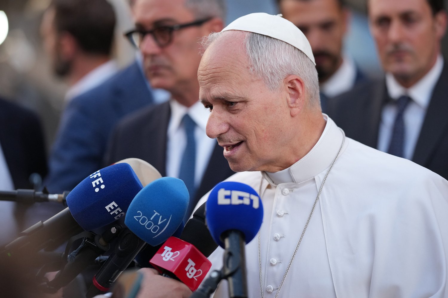 These traditionalist Catholics are defying Pope Leo XIV, and embracing their outsider status