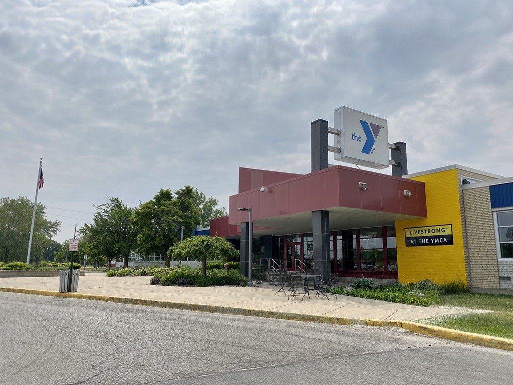 Saginaw coach accused of raping teen at YMCA
