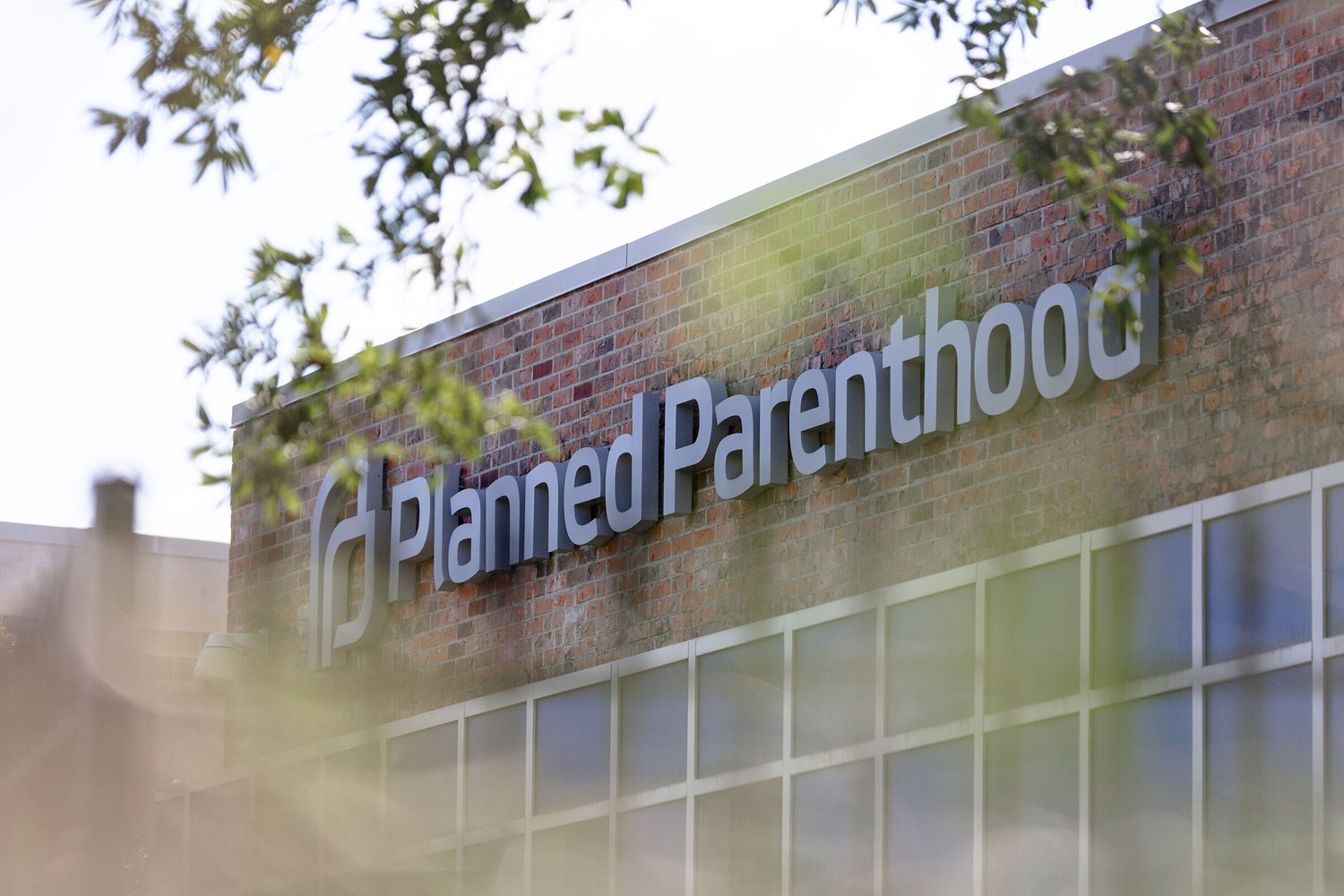 Reproductive justice advocates warn of health care crisis in Louisiana following Planned Parenthood shutdown 