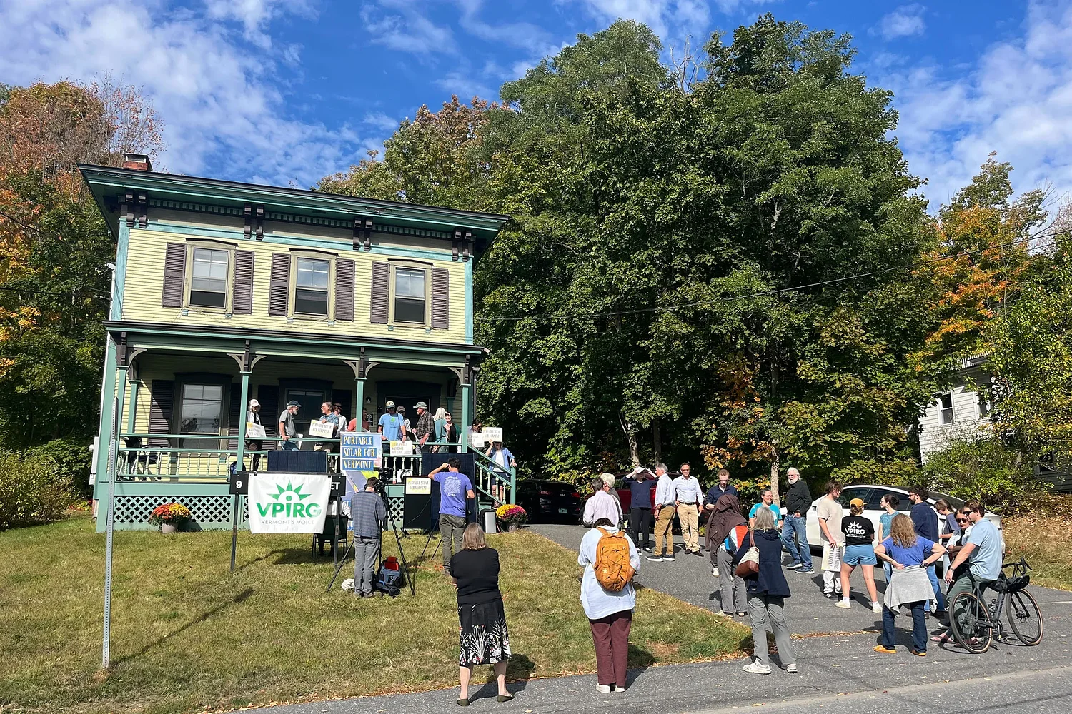 Vermont lawmakers plan to consider ‘balcony solar’ next session