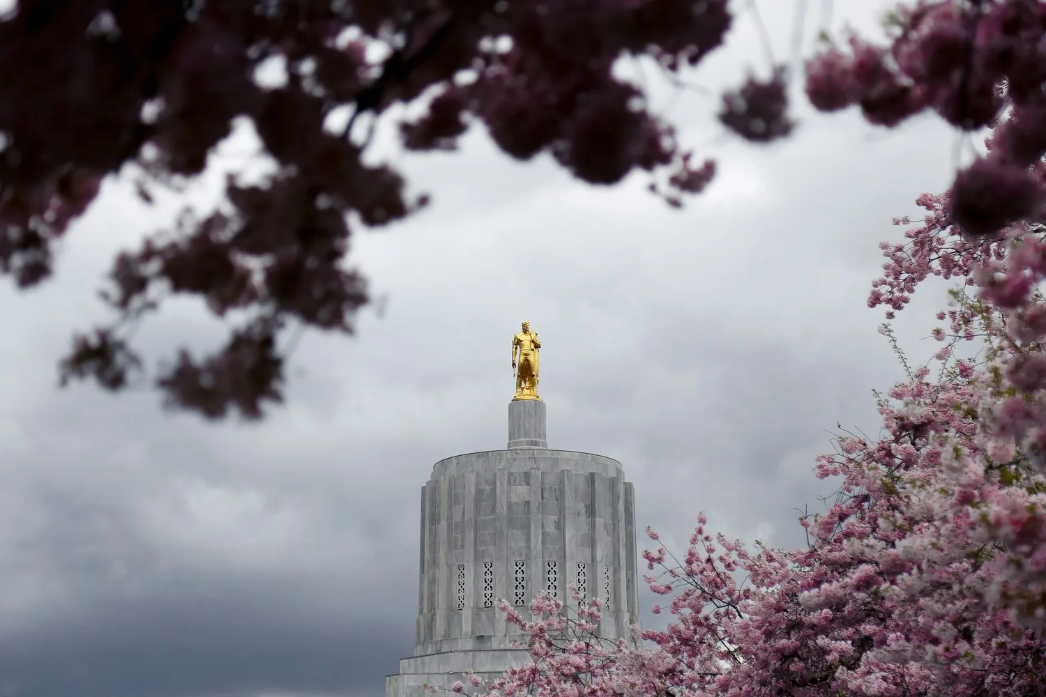 Is it time for a sales tax in Oregon?