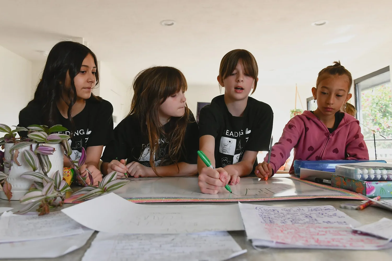 Book lovers to best friends: 4J fifth graders head to Battle of the Books state championship