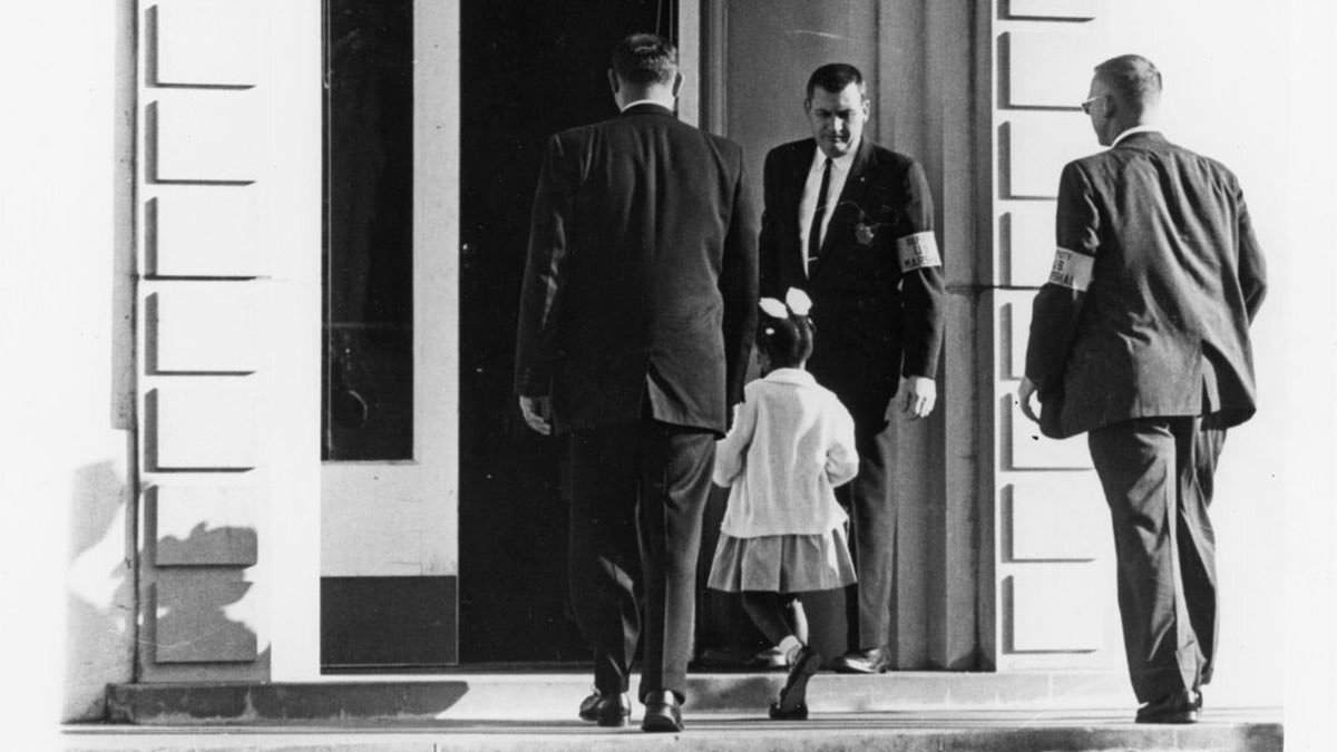 1960: Ruby Bridges enters William Frantz Elementary School