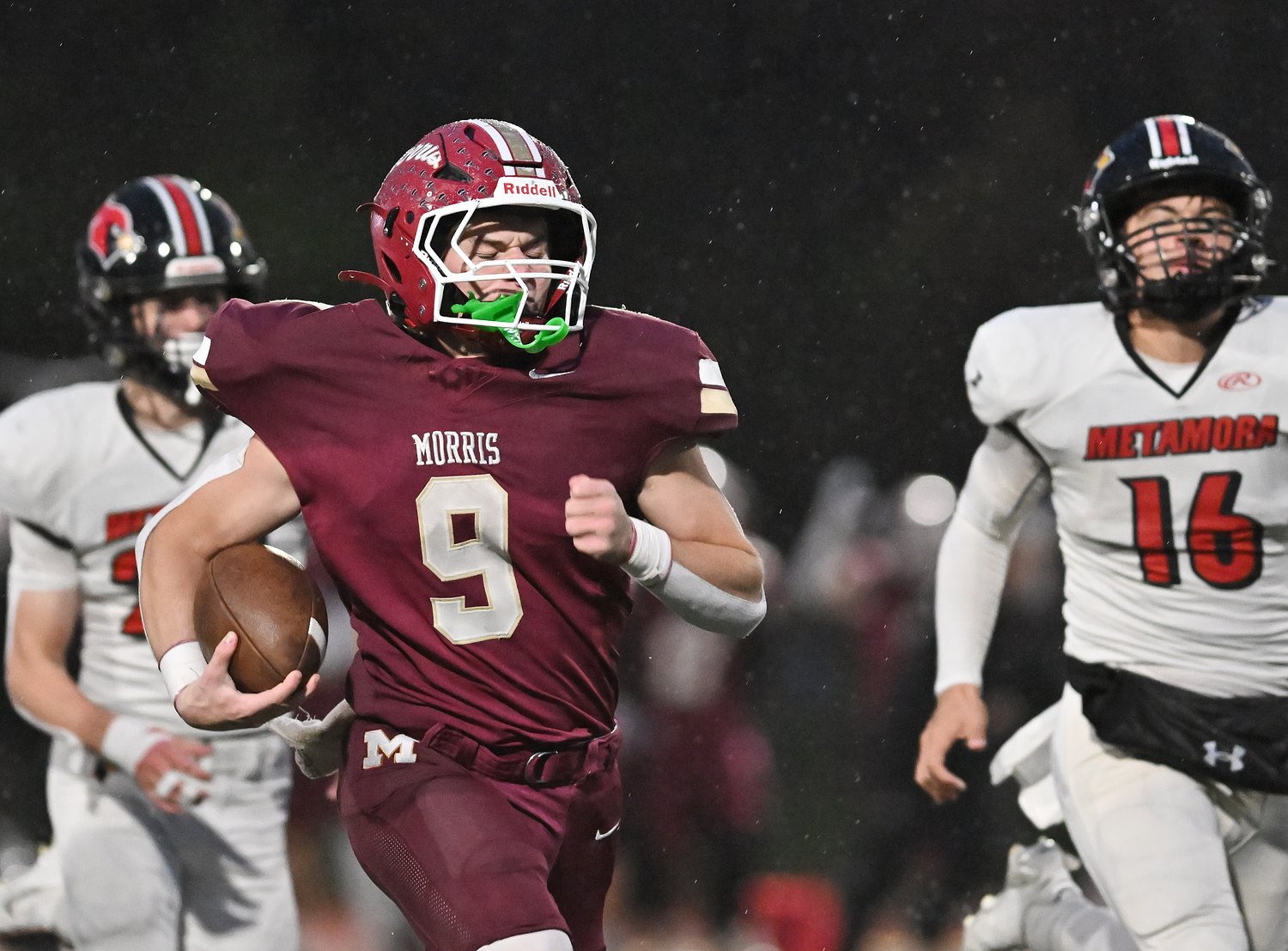 Morris dominates second half in second-round Class 4A win over Metamora