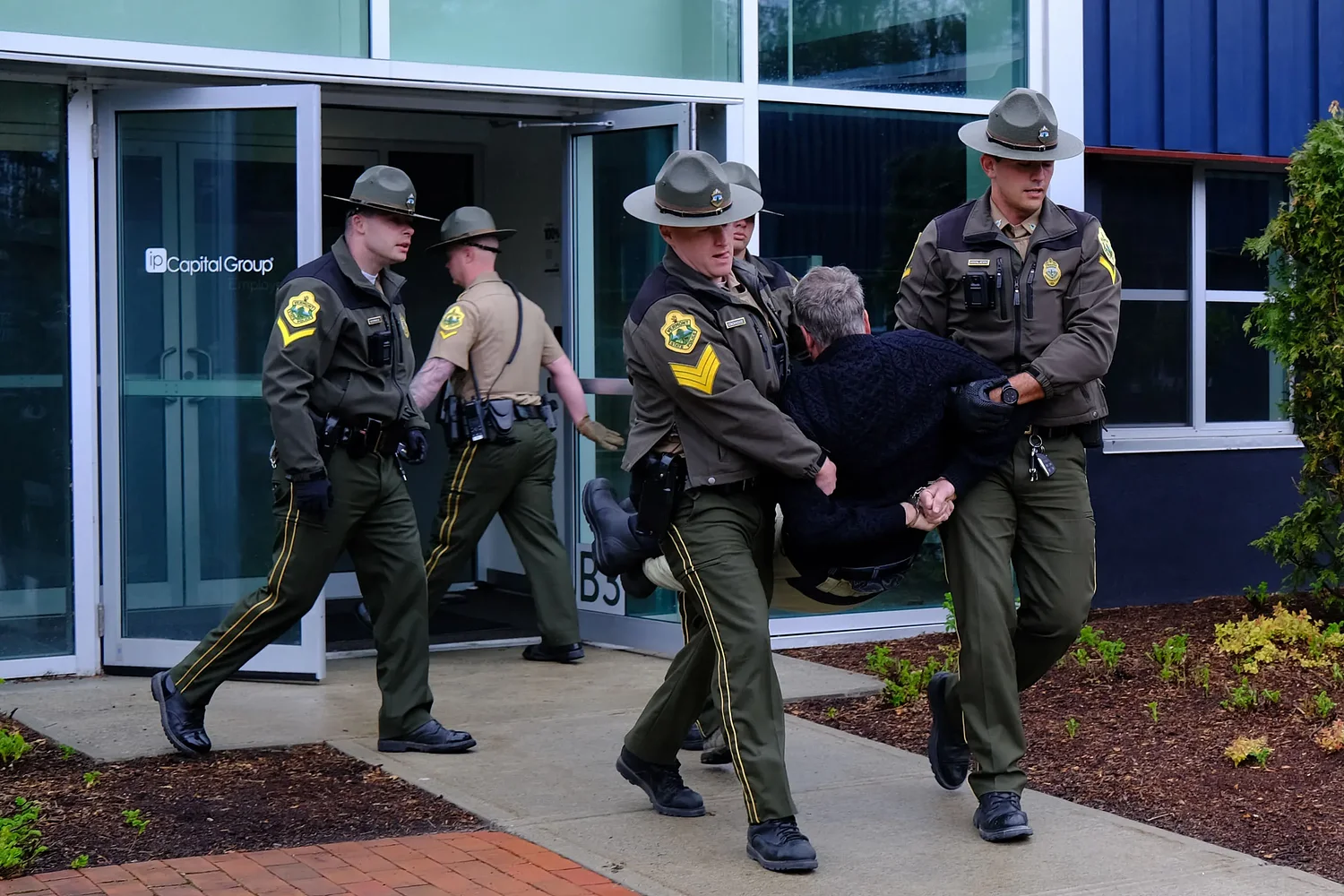 Four arrested at protest against ICE at Vermont facility