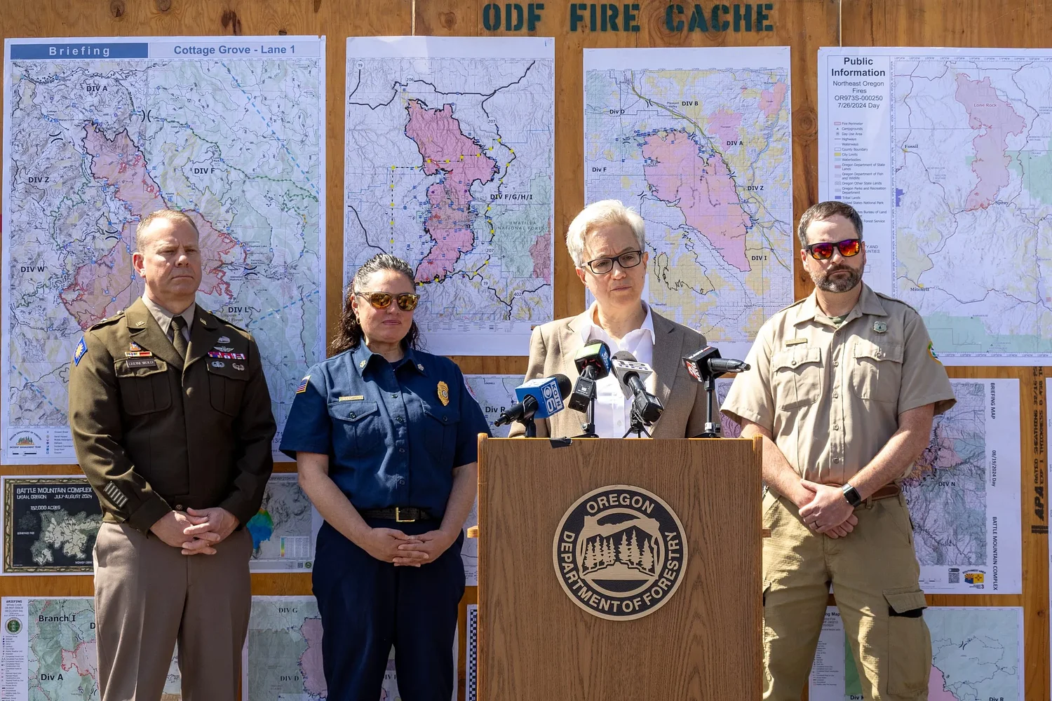 Ahead of ‘aggressive’ wildfire season, Kotek urges Oregonians to act 