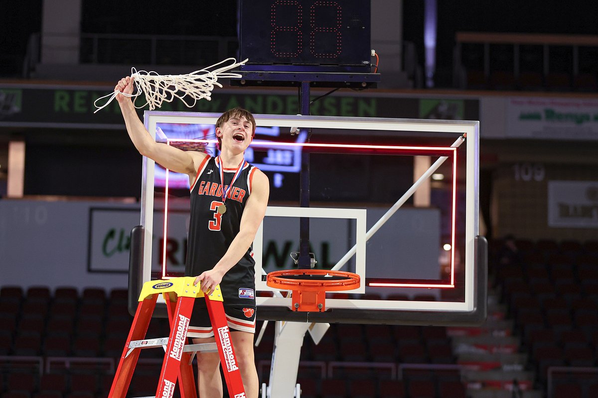 Gardiner holds off rival Cony to win Class B North championship