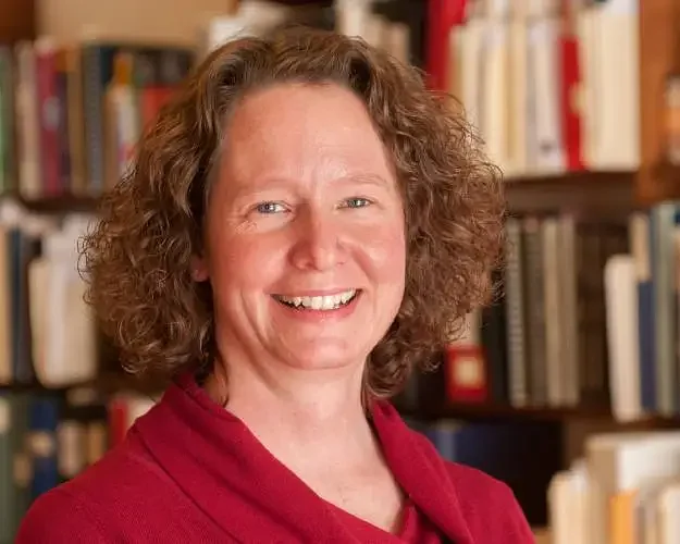Jones Library director proposes budget increase to fill staff vacancies