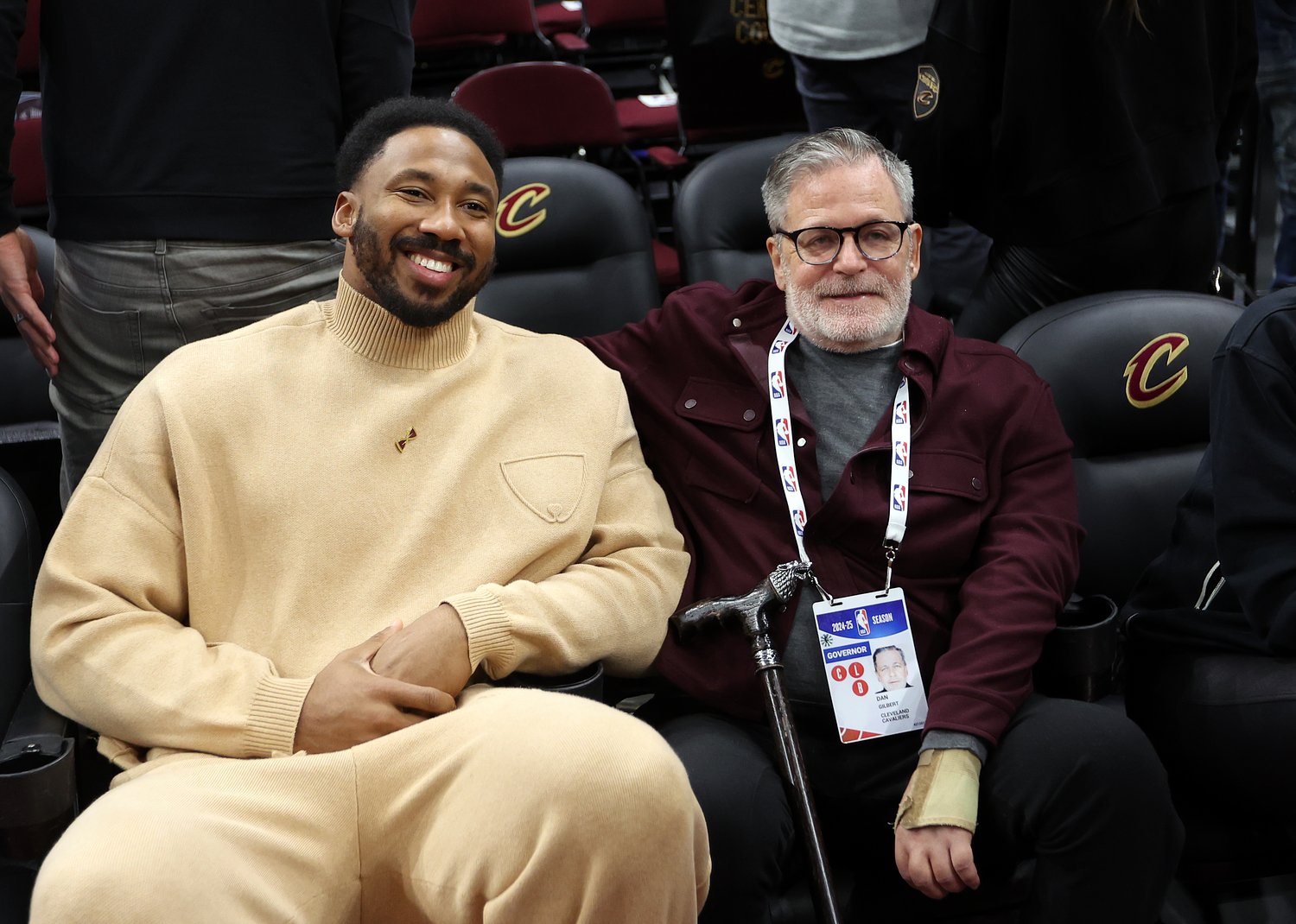 Cavs owner Dan Gilbert moving closer to selling minority stake in the franchise: Reports