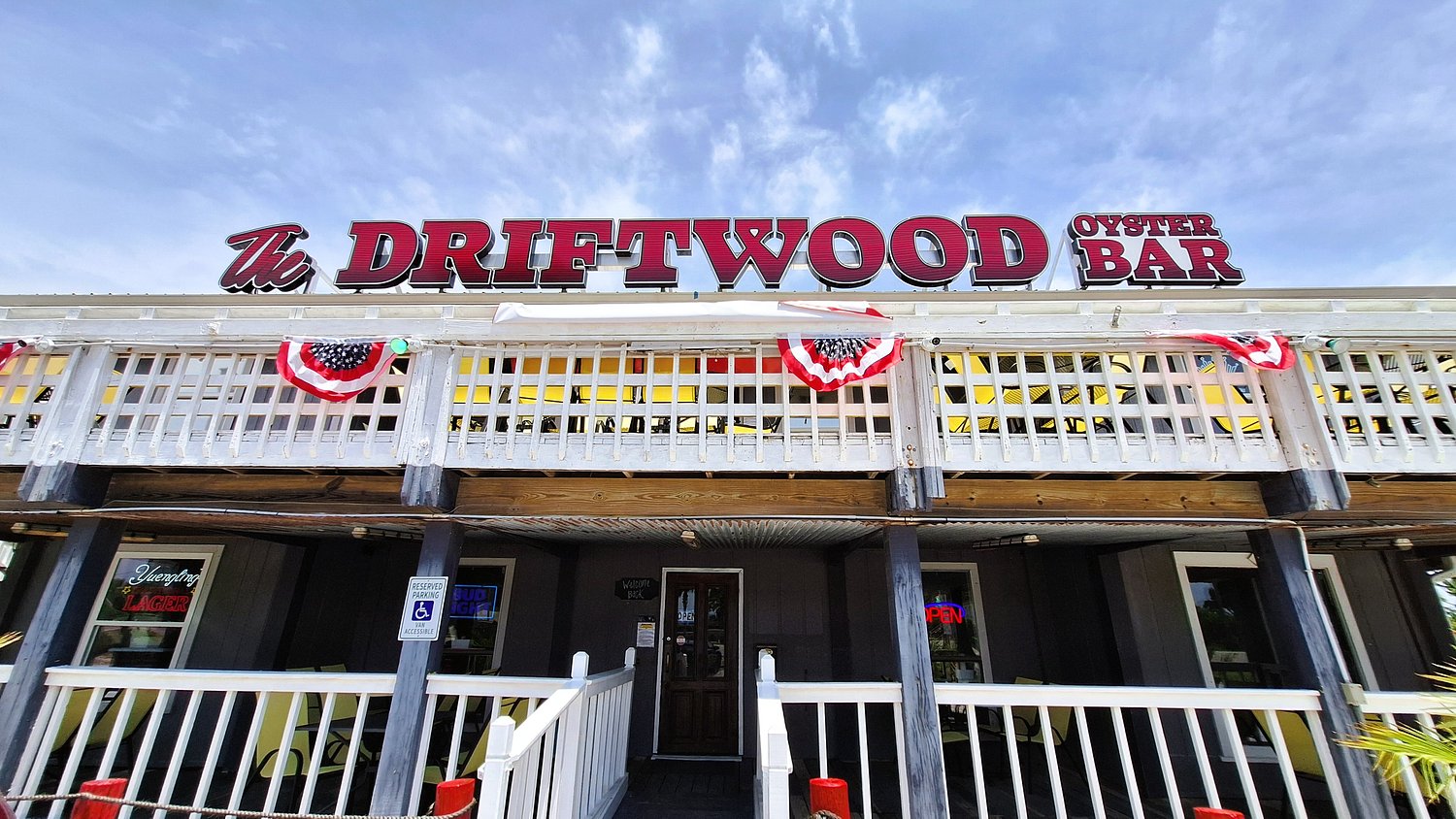 Oysters are the star at this new old favorite in Orange Beach