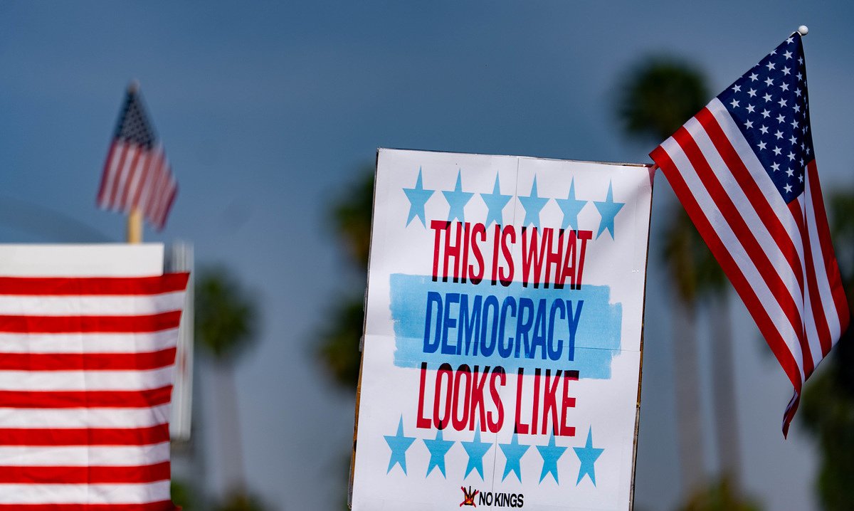 Trump administration ramps up efforts to denaturalize nearly 400 people