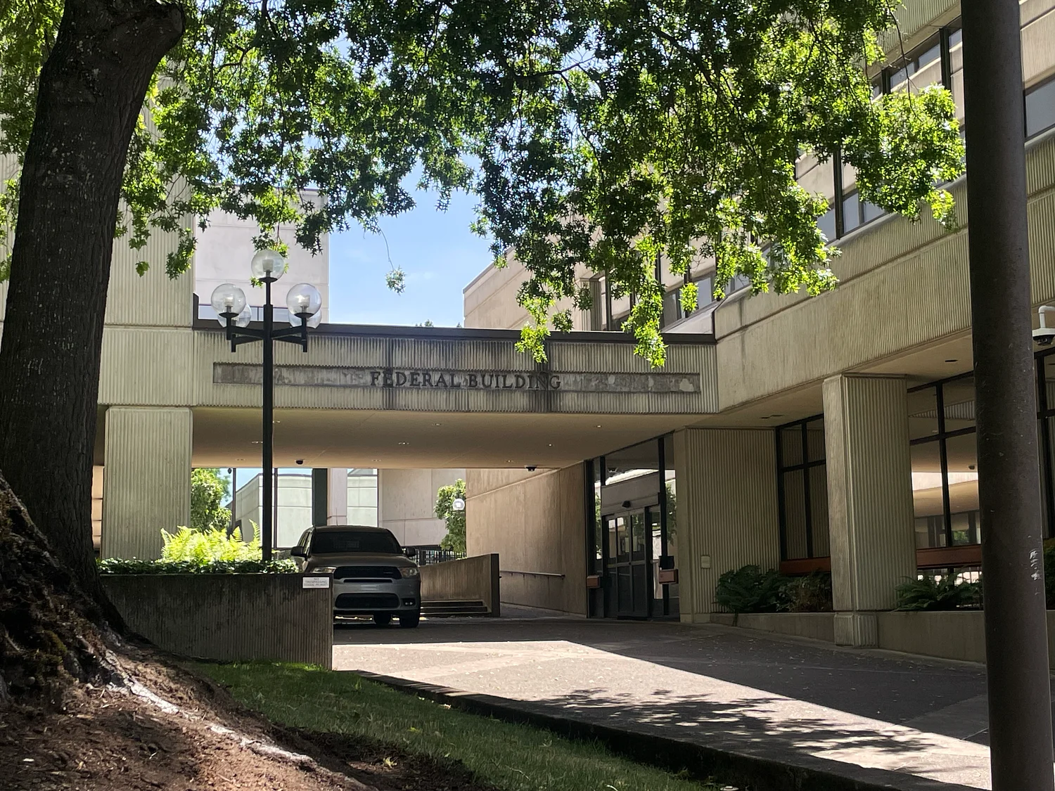 Judge’s ruling marks setback for attorneys seeking access to ICE detainees in Oregon