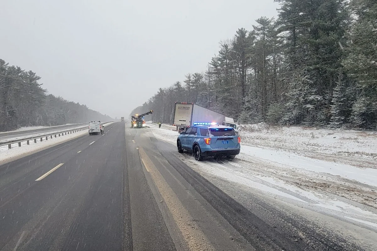 Northbound lanes of I-95 near Hampden reopened