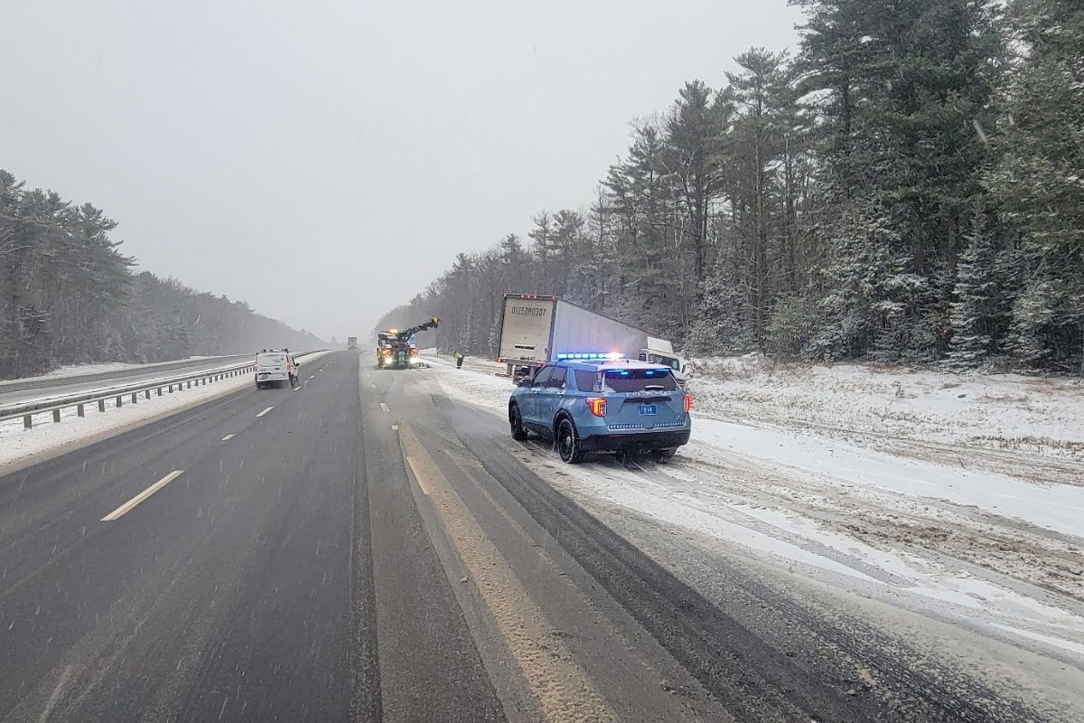Northbound lanes of I-95 near Hampden reopened