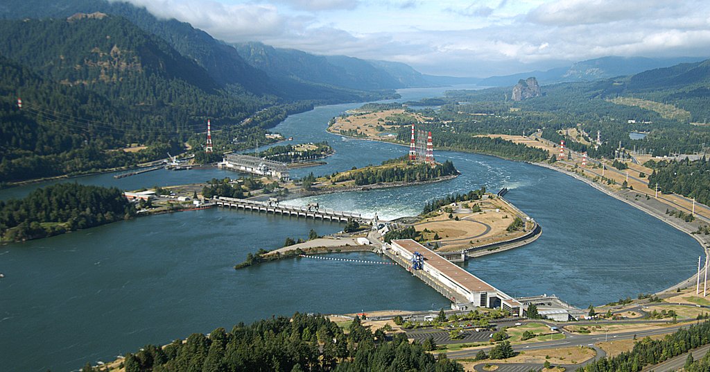 Data center on Columbia River would nearly double town’s energy consumption